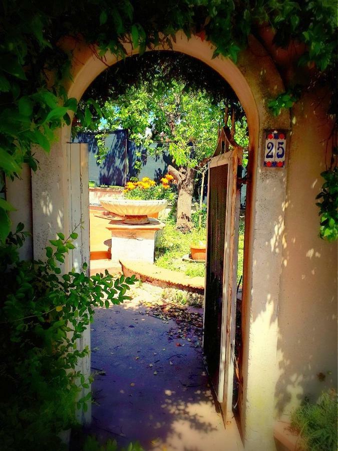 דירות פומזיה Casa Magnolia מראה חיצוני תמונה
