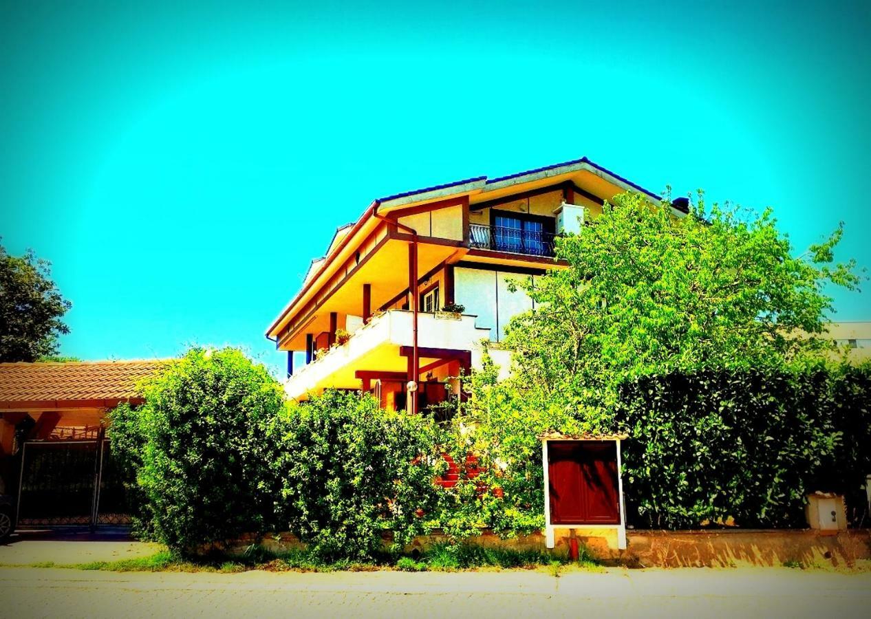 דירות פומזיה Casa Magnolia מראה חיצוני תמונה